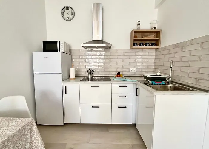 Casa Burgao 1 On Front Line Opposite Natural Pools 公寓 Punta Mujeres