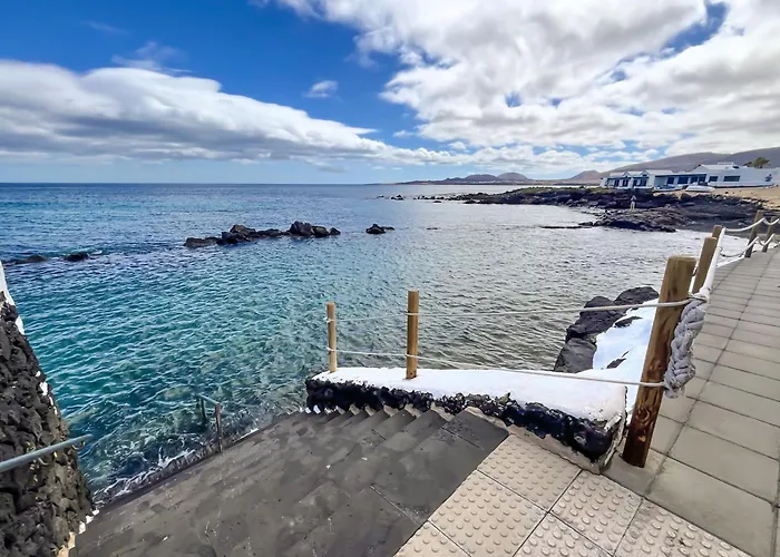 Casa Burgao 1 On Front Line Opposite Natural Pools