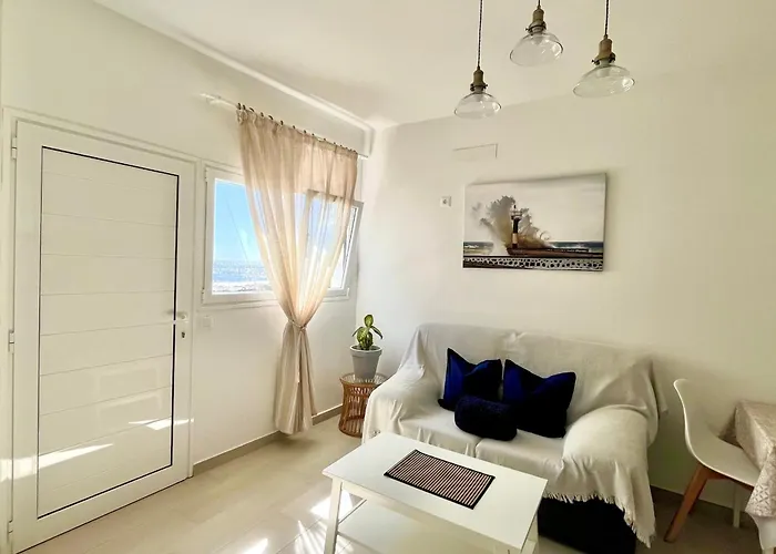 アパート Casa Burgao 1 On Front Line Opposite Natural Pools *